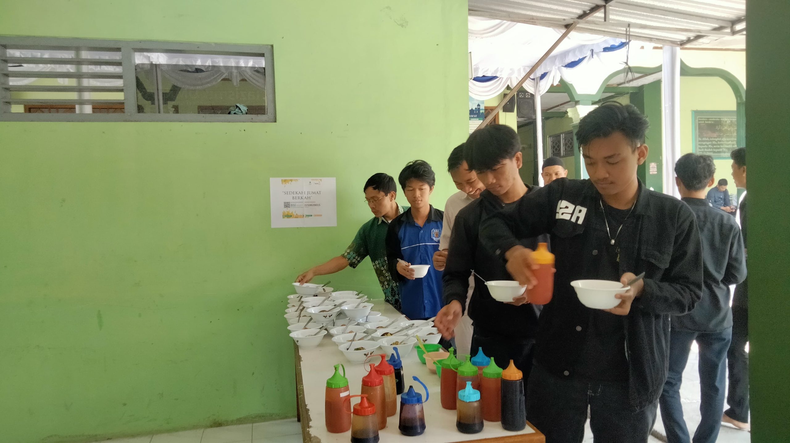 Sedekah Jum’at Berkah Lazismu UMKLA: Berbagi untuk Kebahagiaan Bersama